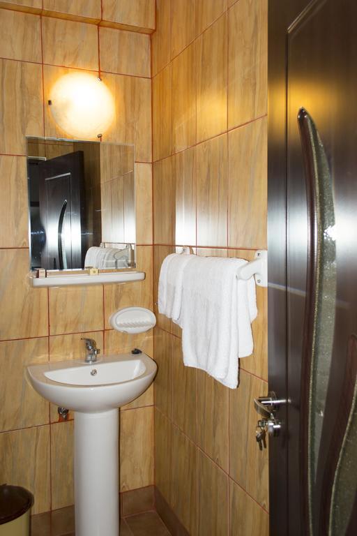 טולצ'אה Motel Corsar חדר תמונה