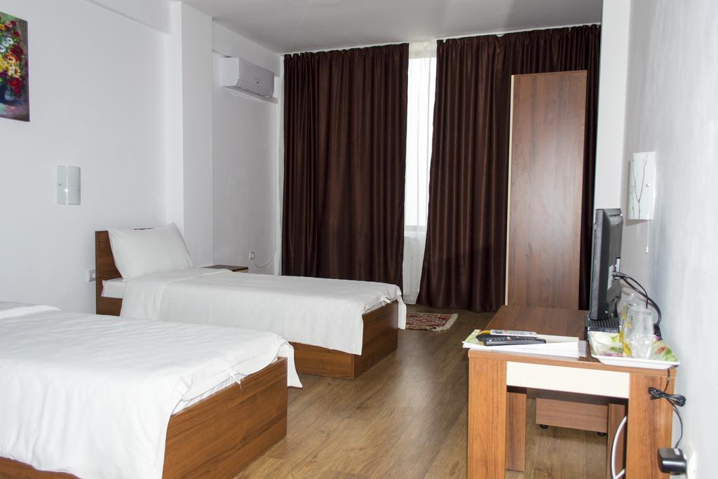טולצ'אה Motel Corsar חדר תמונה