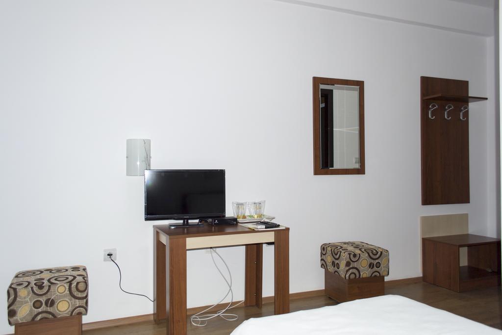 טולצ'אה Motel Corsar חדר תמונה