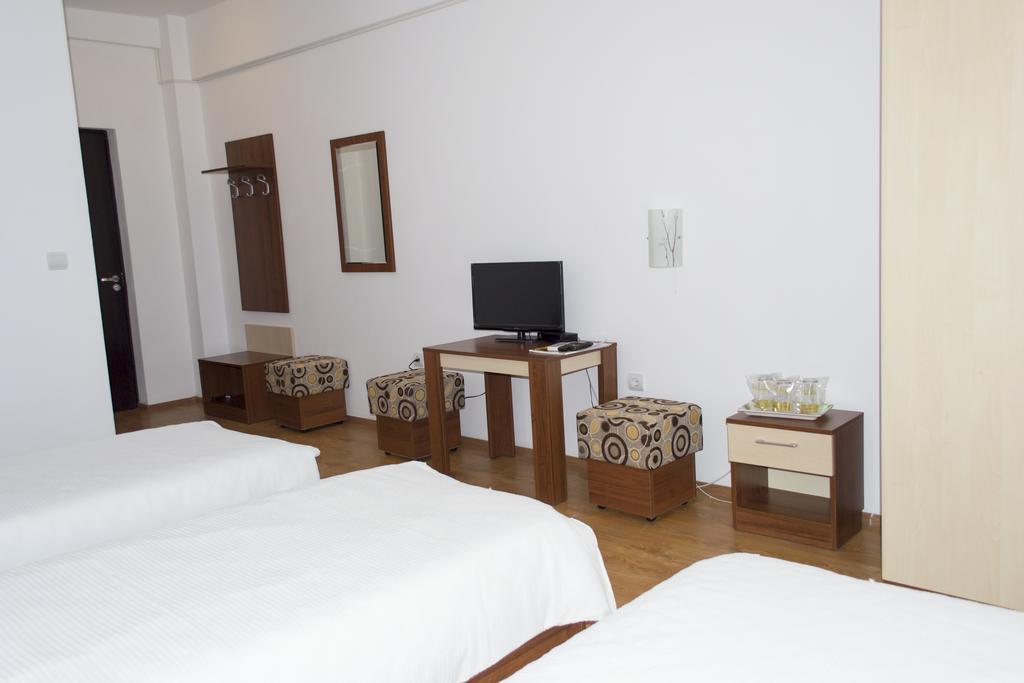 טולצ'אה Motel Corsar חדר תמונה